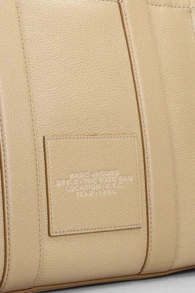 Marc Jacobs The Medium Tote Tote In Camel Leather In Neutral