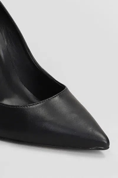 Carrano Pumps In Black