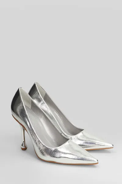 Carrano Metallic Pumps In Silver