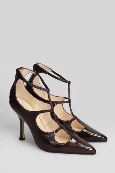 Anna F . Pumps In Red