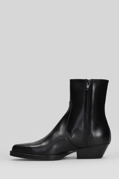 Anna F . Texan Ankle Boots In Black