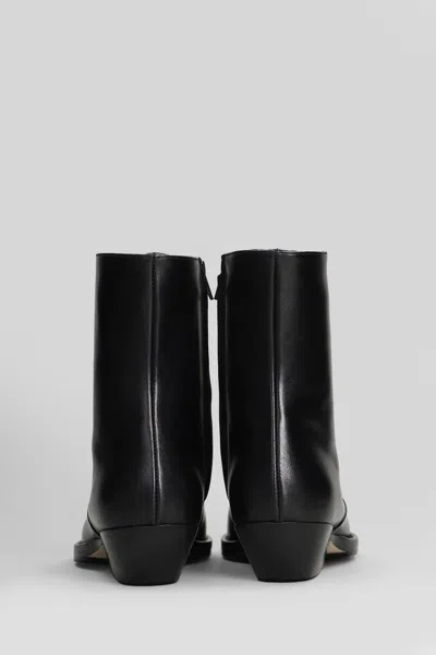 Anna F . Texan Ankle Boots In Black