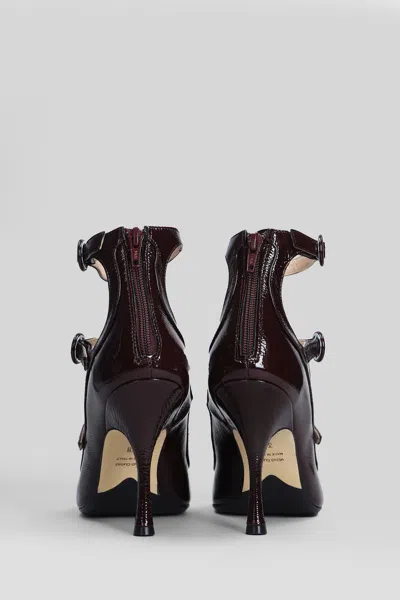 Anna F Buckled Pumps In Red