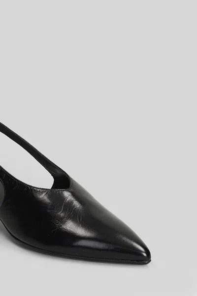 Alohas Eros Pumps In Black