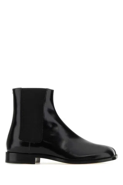 Maison Margiela Tabi Toe Ankle Boots In Black