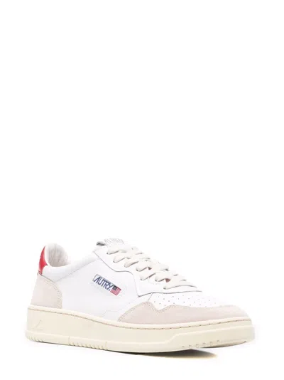 Autry Low Suede Sneakers Medalist In White