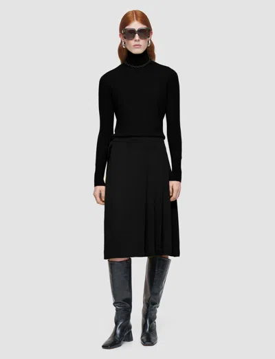 Joseph Jeanne Light Crepe Skirt In Black