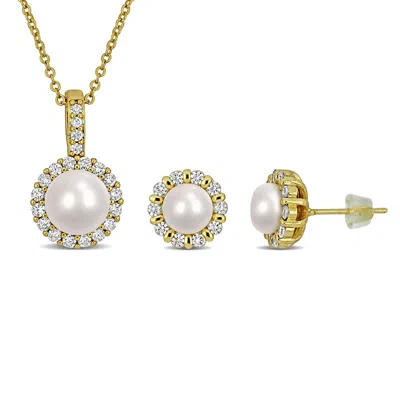 Mimi & Max Cultured Freshwater Pearl Necklace And Earring Set Yellow Or White Brass In Gold