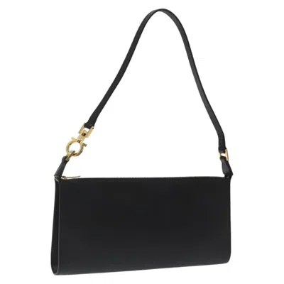 Pre-owned Ferragamo Gancini Pouch Leather Leather Clutche & Pouche Bag () In Black