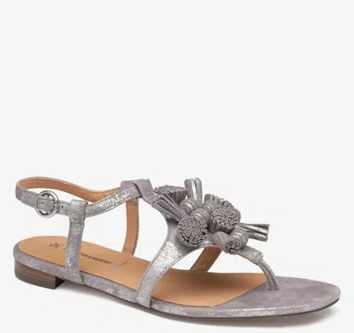 Johnston & Murphy Lilly Tassel Thong Women'ssilver Metallic Slippers Zogg1775 In Silver