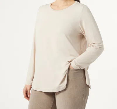 Marina Rinaldi Luppolo In White