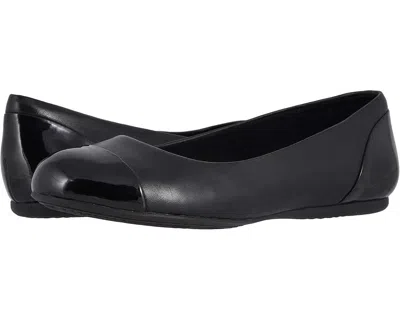 Softwalk Sonoma Ballet Flat Women's Black Leather Cap Toe Slip On Zogg1639 In Black