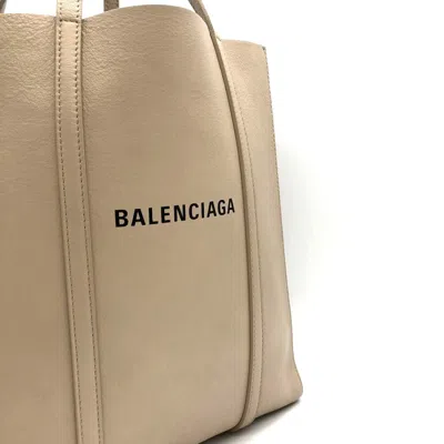 Pre-owned Balenciaga Beige Leather Tote Bag () In Sand