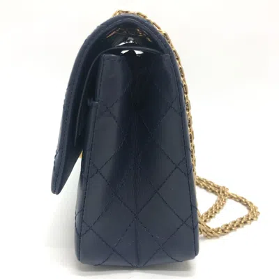 Pre-owned Chanel Navy Leather Shoulder Bag () In Blue