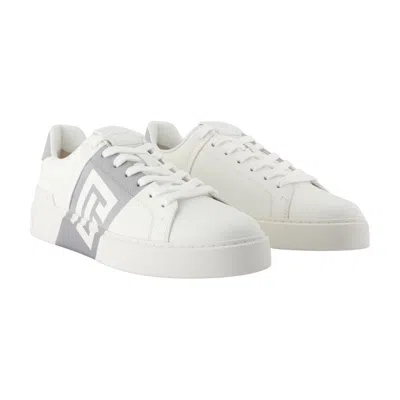 Balmain Low-top Court Sneakers In Smooth Leather In White