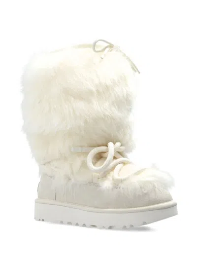 Ugg 澳大利亚雪地靴 In White