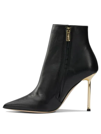 Ninalilou Pointed-toe Ankle Boots In Black