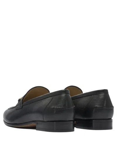 Valentino Garavani Vlogo Signautre Leather Loafers In Black