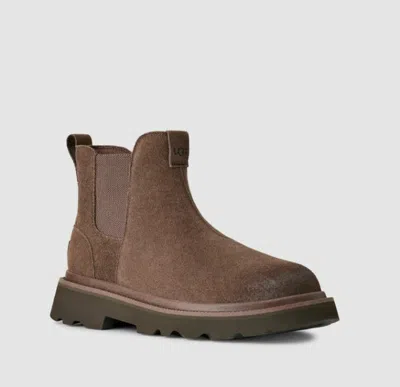 Ugg Chunky Sole Round Toe Boots With Pull Tab In Brown