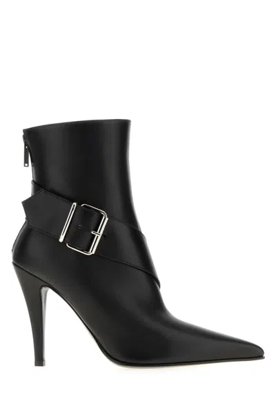 Alexander Mcqueen Calfskin Heron Buckle Heeled Boots 105 In Black