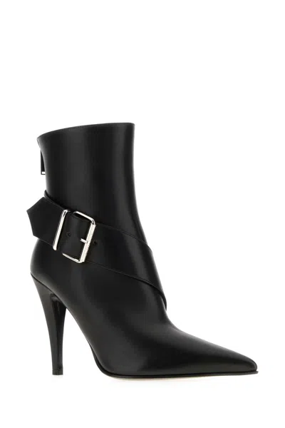 Alexander Mcqueen Calfskin Heron Buckle Heeled Boots 105 In Black