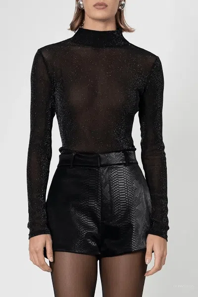 Nonchalant Label Callie Top In Black In Black
