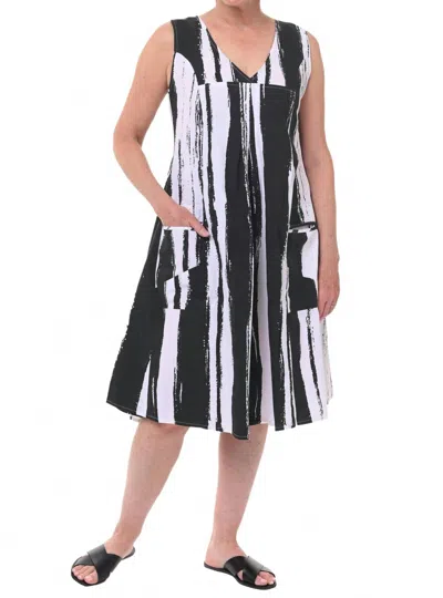 Tulip Clothing Poppie Midi Dress In Taper In Multi