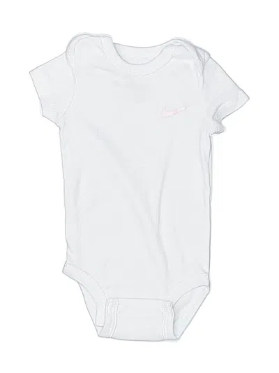 Pre-owned Nike Babies' Short Sleeve Onesie In White