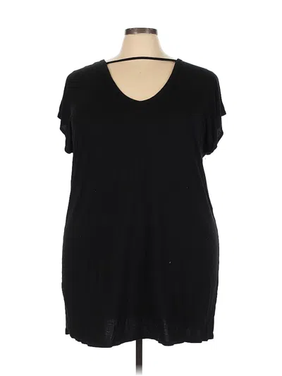 Pre-owned Boohoo Sleeveless T-shirt In Black