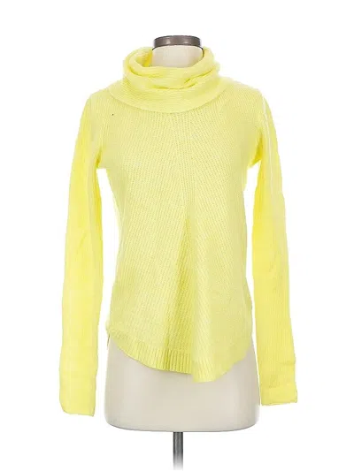 Pre-owned Tahari Turtleneck Sweater In Yellow