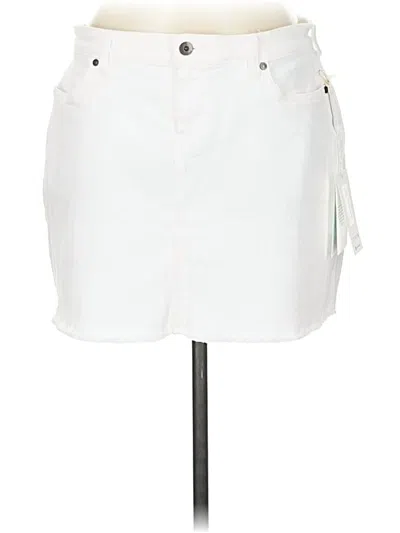 Pre-owned Carve Designs Casual Skirt In White