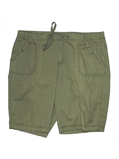 Pre-owned St. John's Bay Cargo Shorts In Green