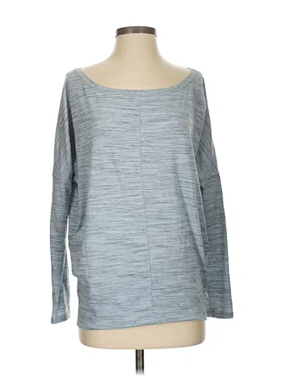 Pre-owned Athleta 3/4 Sleeve T-shirt In Gray