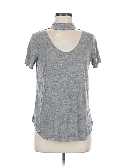 Pre-owned Chaser Short Sleeve Top Gray Keyhole Neckline Tops