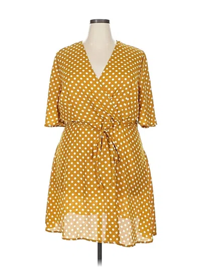 Pre-owned Live 4 Truth Casual Dress In Yellow