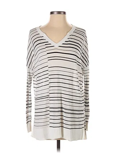 Pre-owned Cabi Long Sleeve T-shirt In Silver