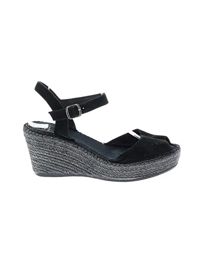 Pre-owned Toni Pons Wedges In Black