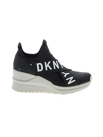 Pre-owned Dkny Sneakers In Black