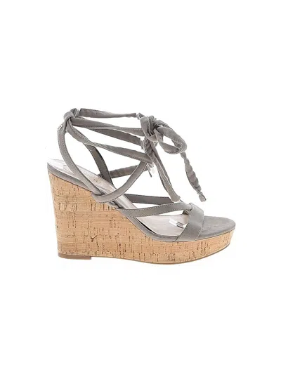 Pre-owned Guess Wedges In Gray