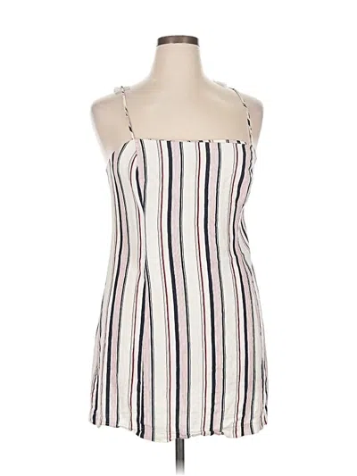 Pre-owned All In Favor Casual Dress In White