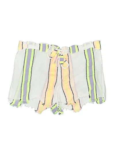 Pre-owned Becca Shorts In White