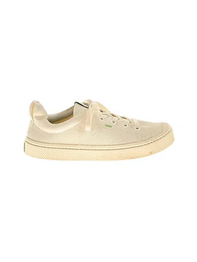 Pre-owned Cariuma Sneakers In White