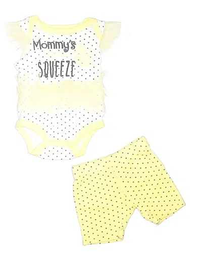 Pre-owned Duck Duck Goose Babies' Short Sleeve Outfit In Yellow