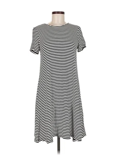 Pre-owned Old Navy Casual Dress In Black