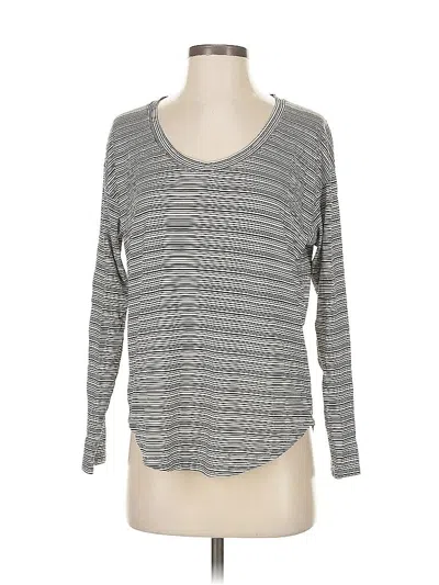 Pre-owned Athleta 3/4 Sleeve T-shirt In Gray