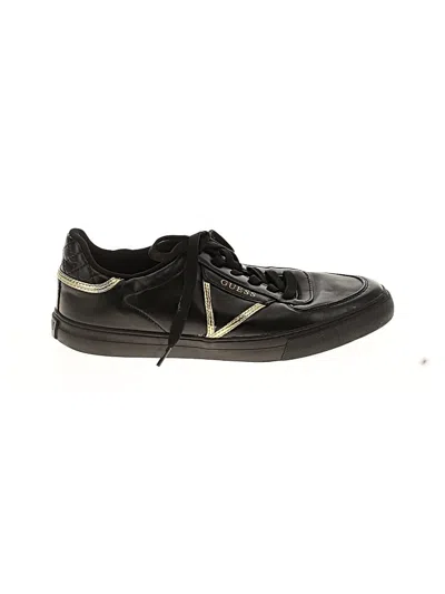 Pre-owned Guess Sneakers In Black
