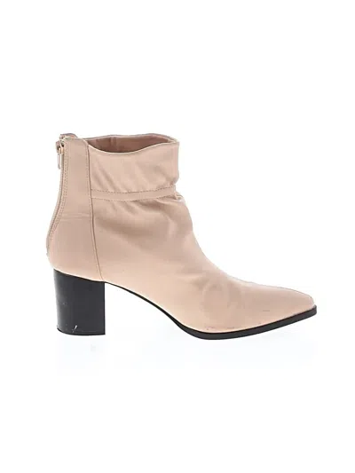 Pre-owned Journee Collection Ankle Boots In Brown
