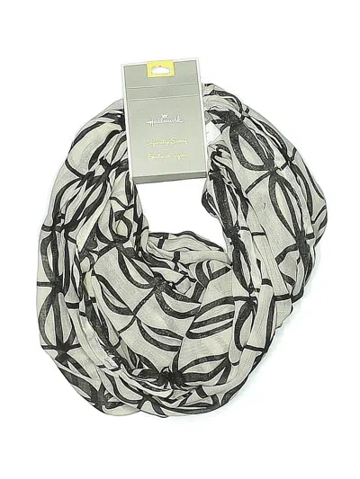 Pre-owned Hallmark Scarf In Gray