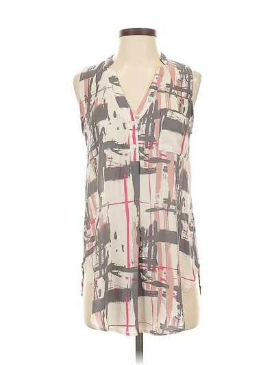 Pre-owned Lush Sleeveless Blouse In Gray