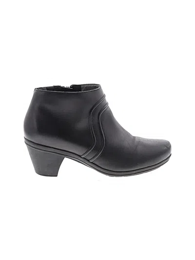 Pre-owned Abeo Ankle Boots In Black